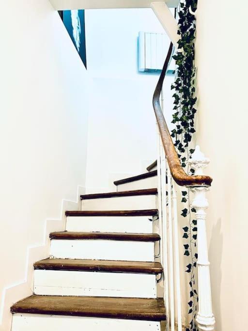 Unique Loft Apartment Located 15 Minutes From The Champs Elysees Saint-Ouen  Esterno foto